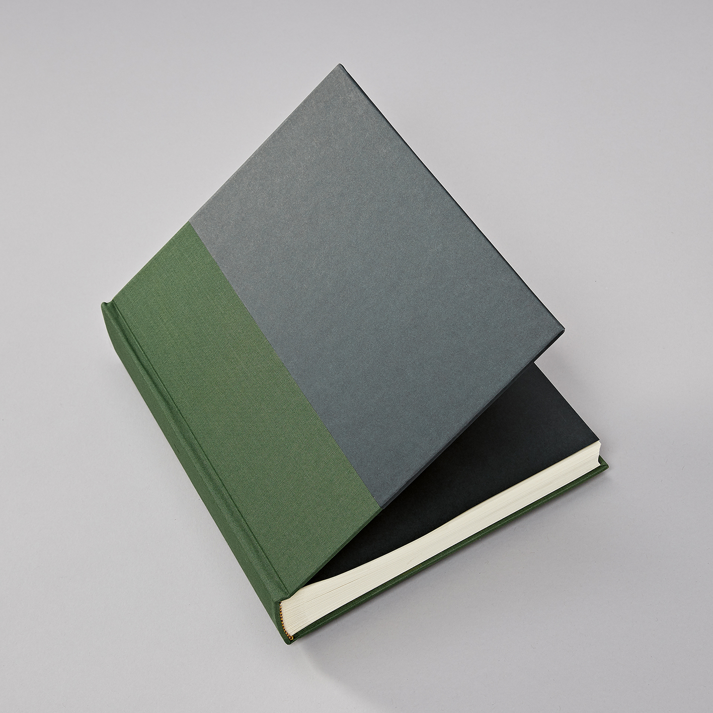 Medium Postcard Album, Cover: Natural Linen